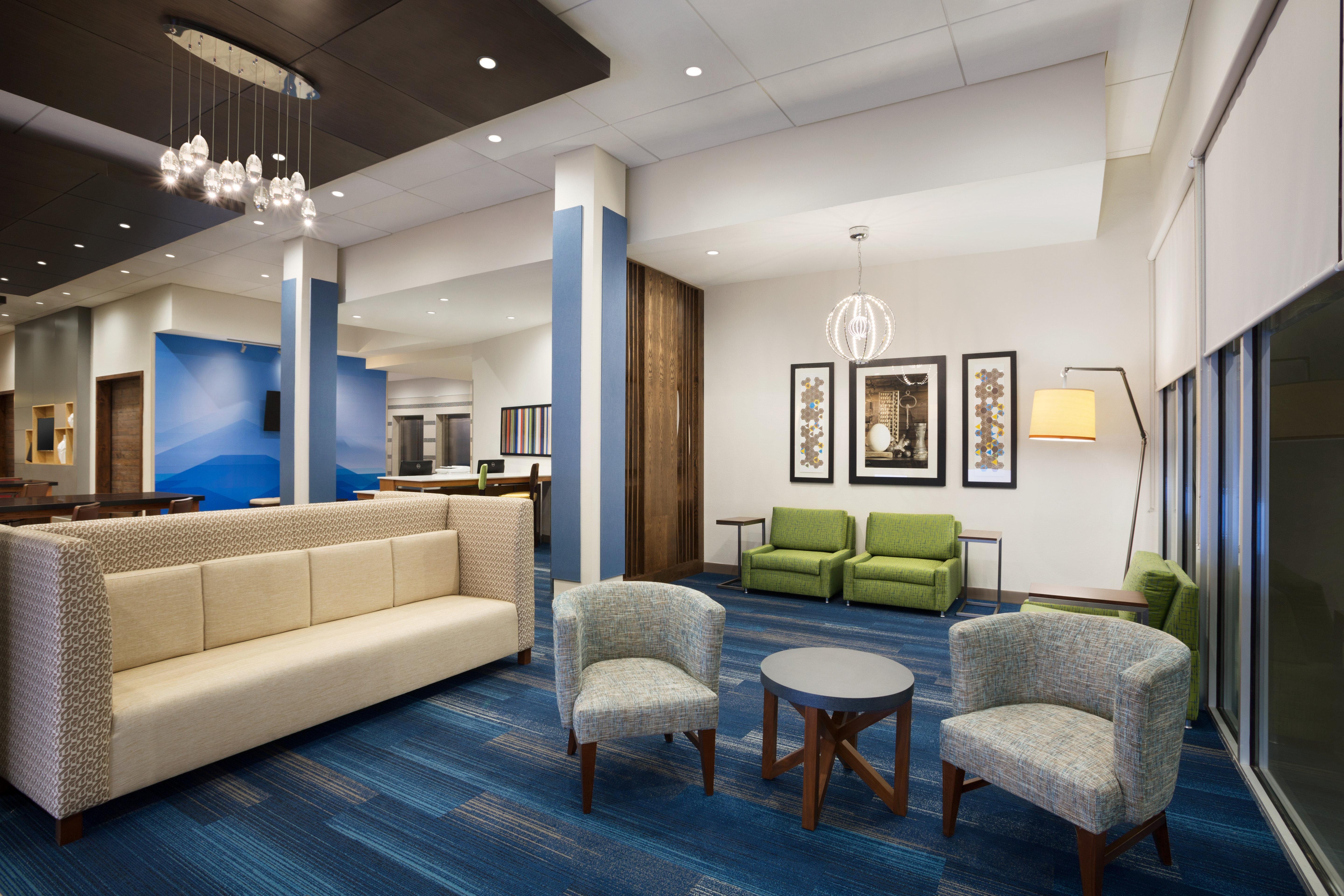 Holiday Inn Express & Suites - Mcallen - Medical Center Area By Ihg Екстер'єр фото