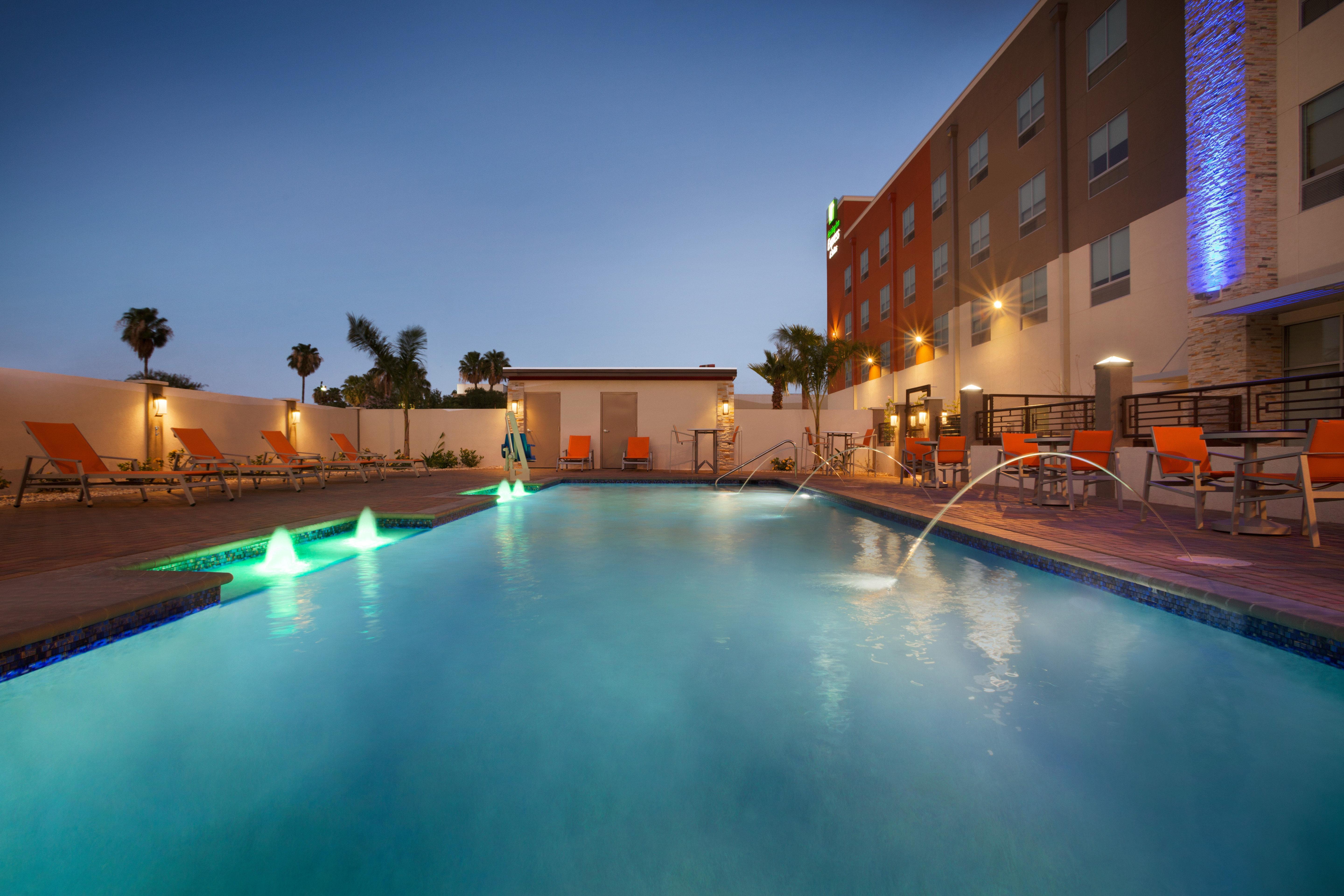 Holiday Inn Express & Suites - Mcallen - Medical Center Area, An Ihg Hotel Екстер'єр фото