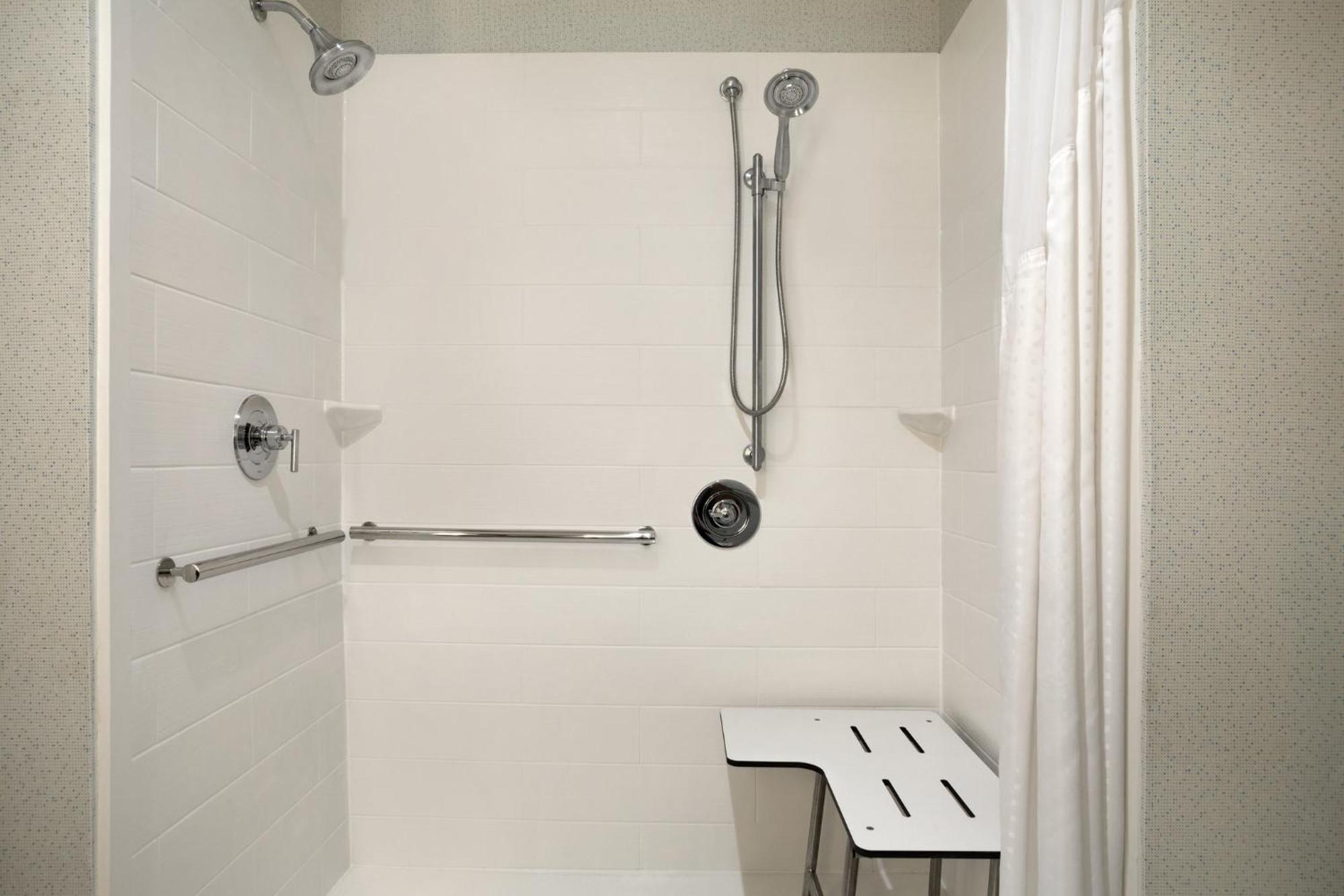 Holiday Inn Express & Suites - Mcallen - Medical Center Area By Ihg Екстер'єр фото