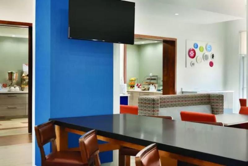 Holiday Inn Express & Suites - Mcallen - Medical Center Area By Ihg Екстер'єр фото